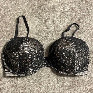 Victoria’s Secret Very Sexy Push Up bra